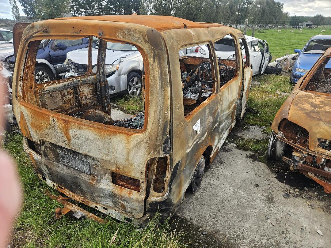 Photo '2' of Toyota Granvia 3.0D