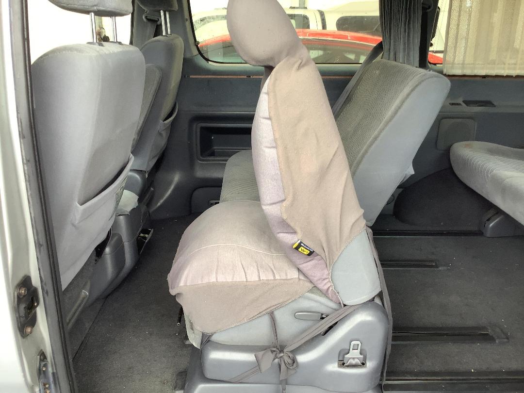 Photo '9' of Toyota Granvia