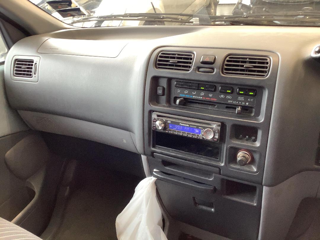 Photo '17' of Toyota Granvia