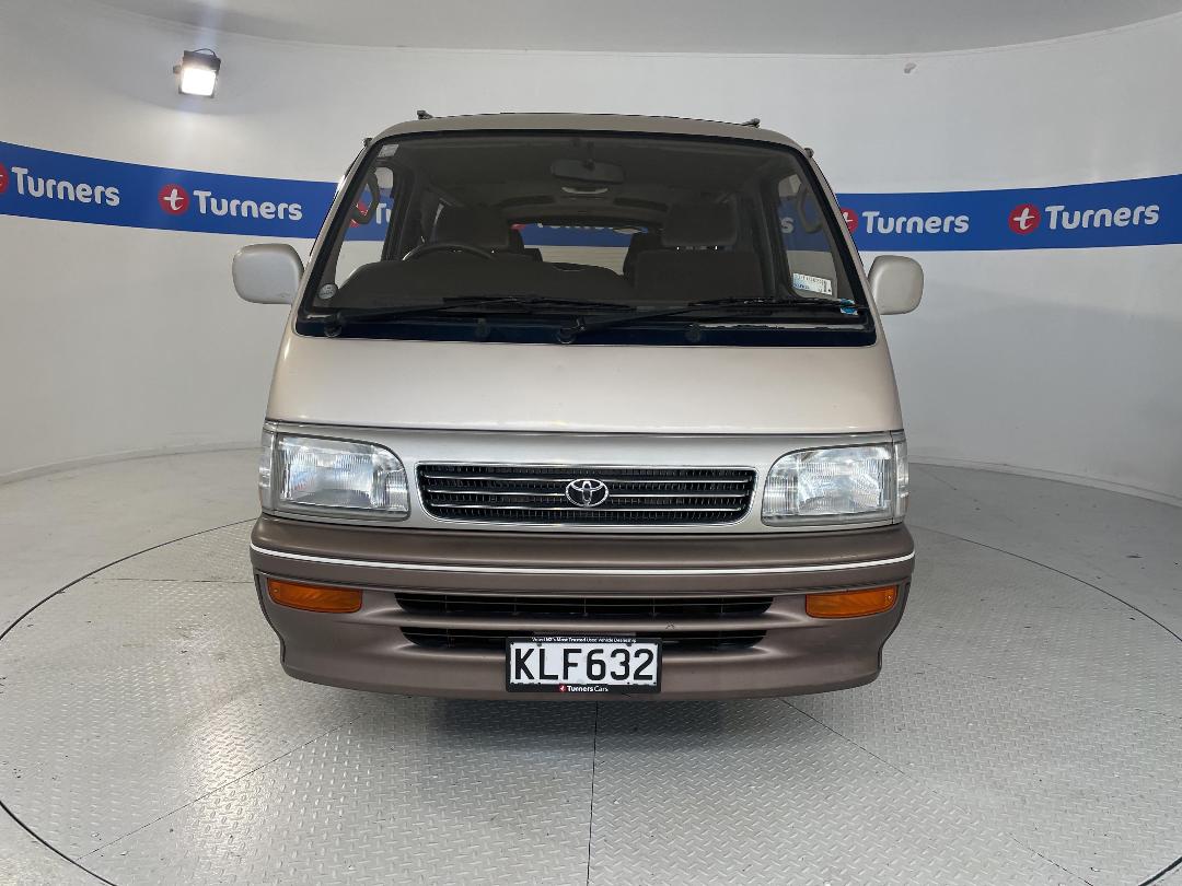 Photo '2' of Toyota Hiace