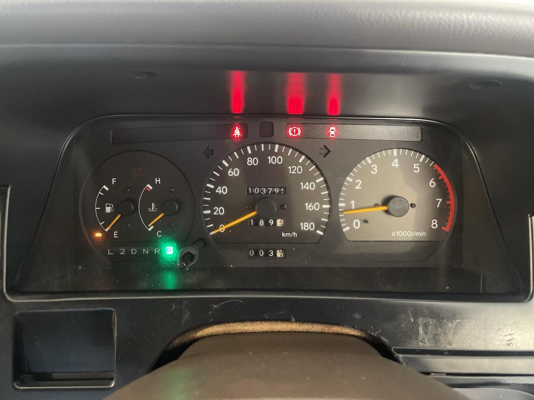 Photo '20' of Toyota Hiace