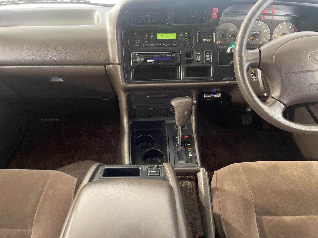 Photo '18' of Toyota Hiace