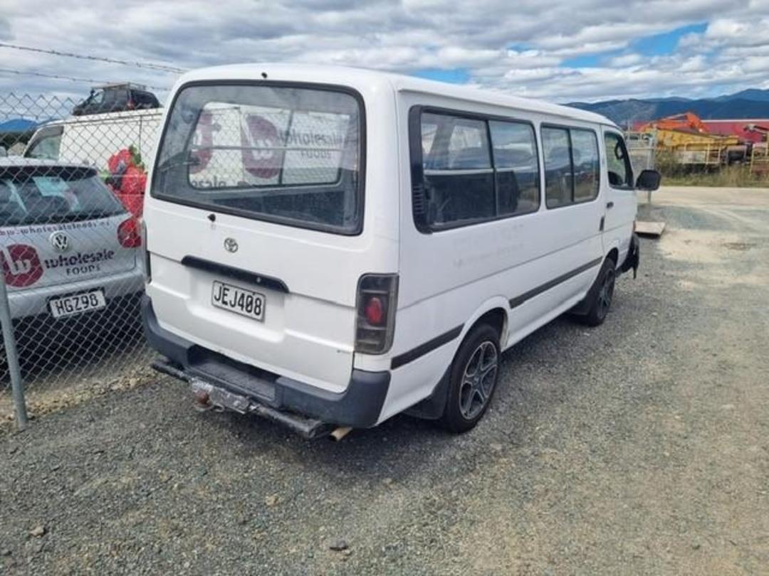 Photo '3' of Toyota Hiace ZL Photo '3' of Toyota Hiace ZL