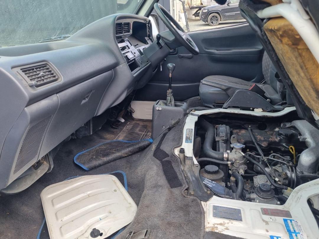 Photo '4' of Toyota Hiace ZL Photo '4' of Toyota Hiace ZL