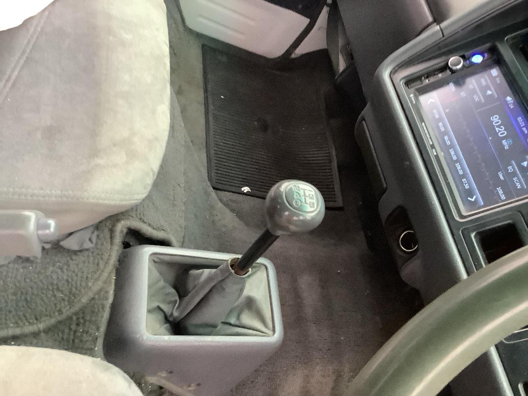 Photo '8' of Toyota Hiace ZL