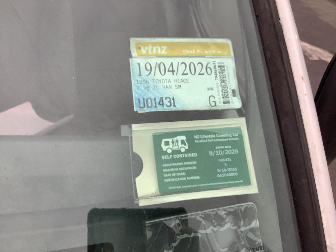 Photo '11' of Toyota Hiace ZL