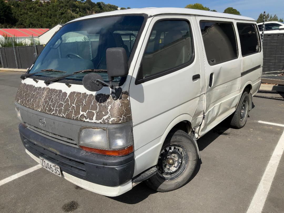 Photo '4' of Toyota Hiace