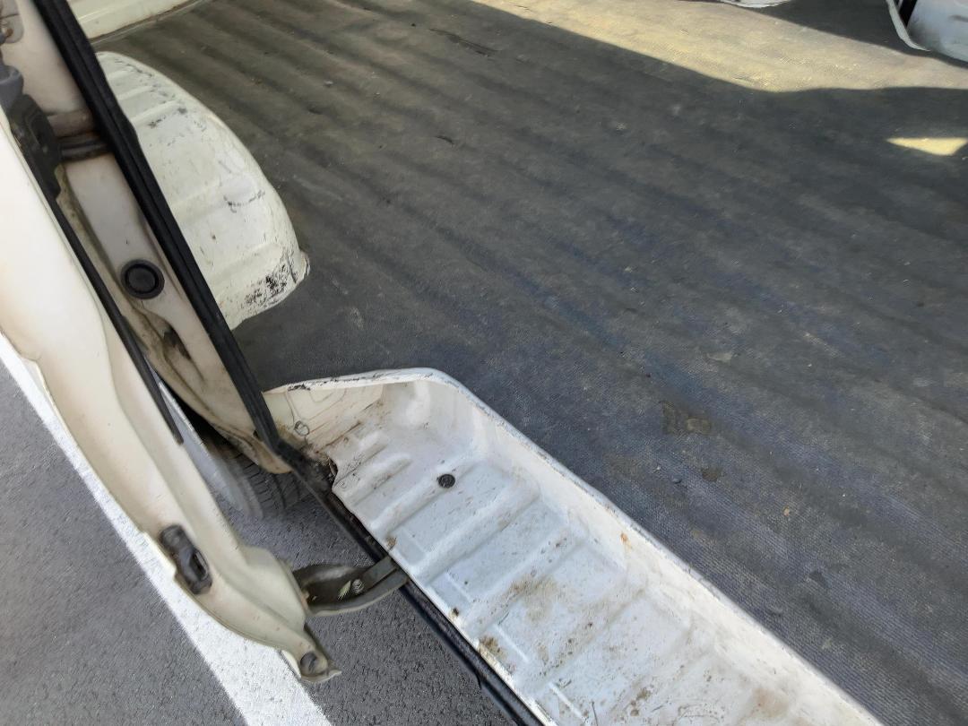 Photo '13' of Toyota Hiace