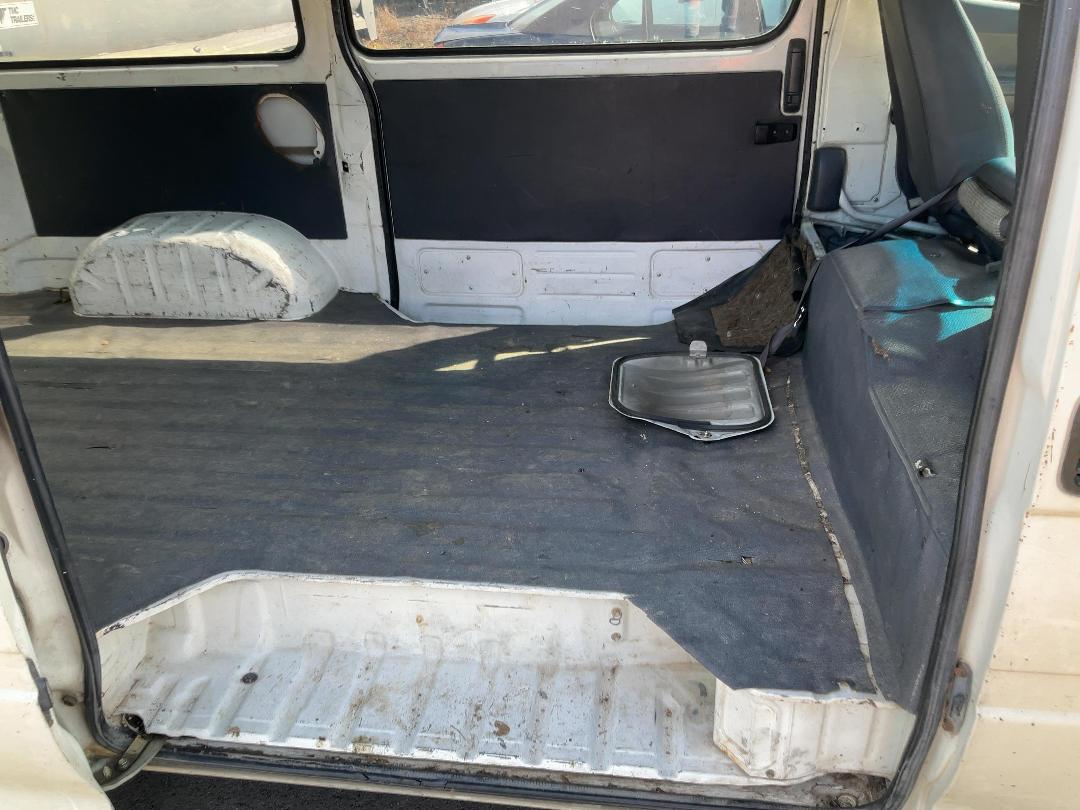 Photo '14' of Toyota Hiace