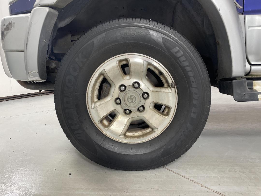 Photo '10' of Toyota Hilux