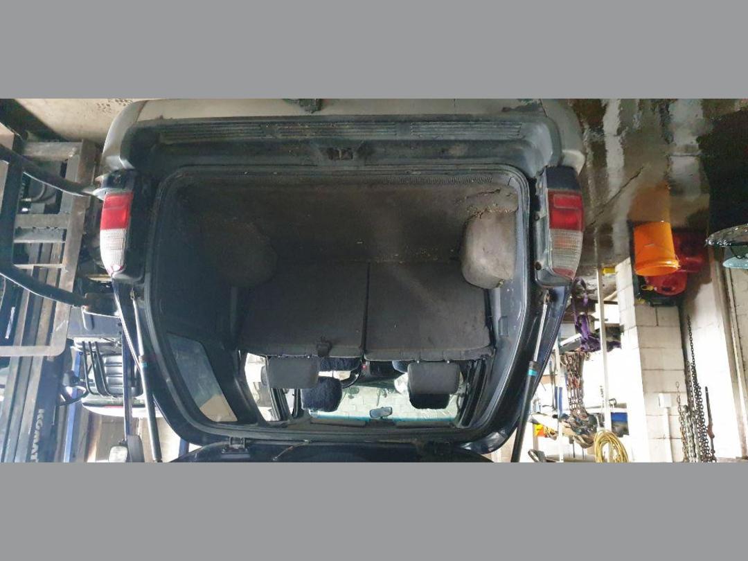 Photo '13' of Toyota Hilux Surf Photo '13' of Toyota Hilux Surf