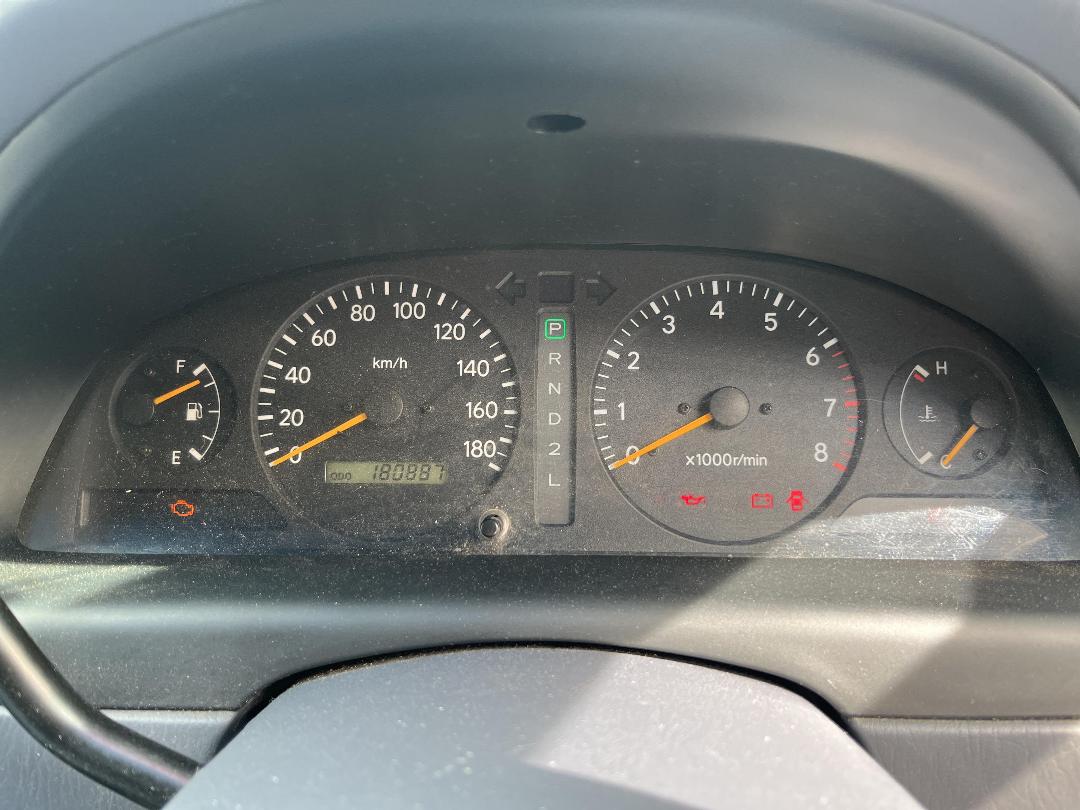 Photo '16' of Toyota Ipsum