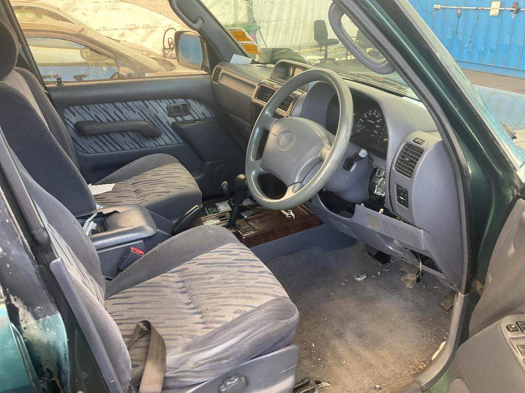 Photo '18' of Toyota Landcruiser Prado TX