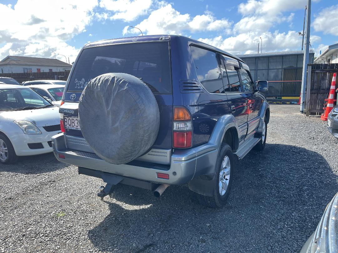 Photo '6' of Toyota Landcruiser Prado Landcruiser TX