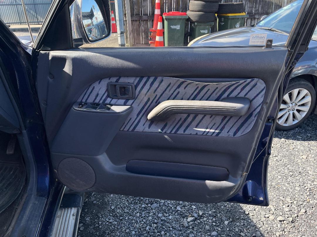 Photo '13' of Toyota Landcruiser Prado Landcruiser TX