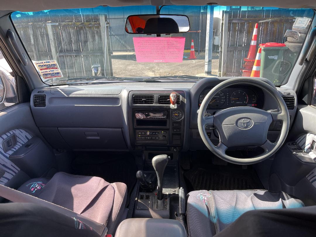 Photo '15' of Toyota Landcruiser Prado Landcruiser TX