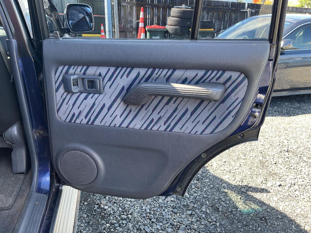 Photo '17' of Toyota Landcruiser Prado Landcruiser TX