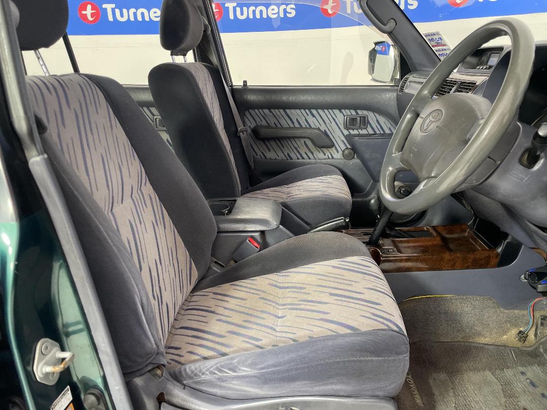 Photo '15' of Toyota Landcruiser Prado