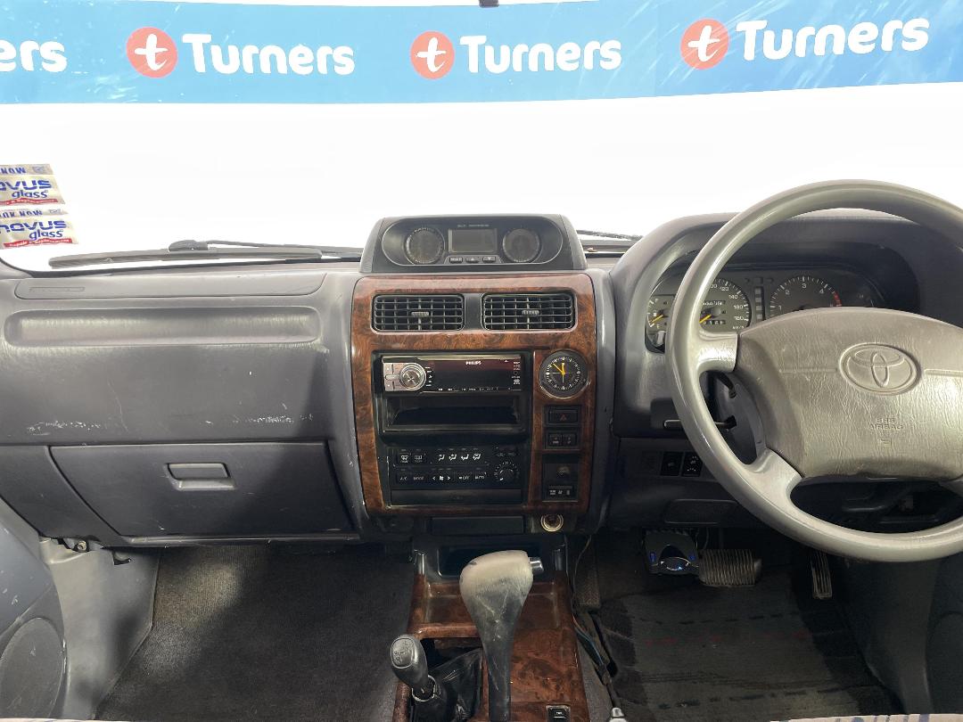 Photo '16' of Toyota Landcruiser Prado