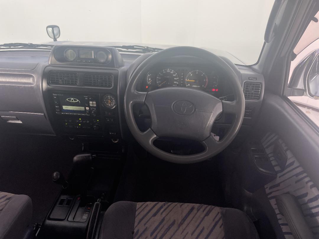 Photo '17' of Toyota Landcruiser Prado