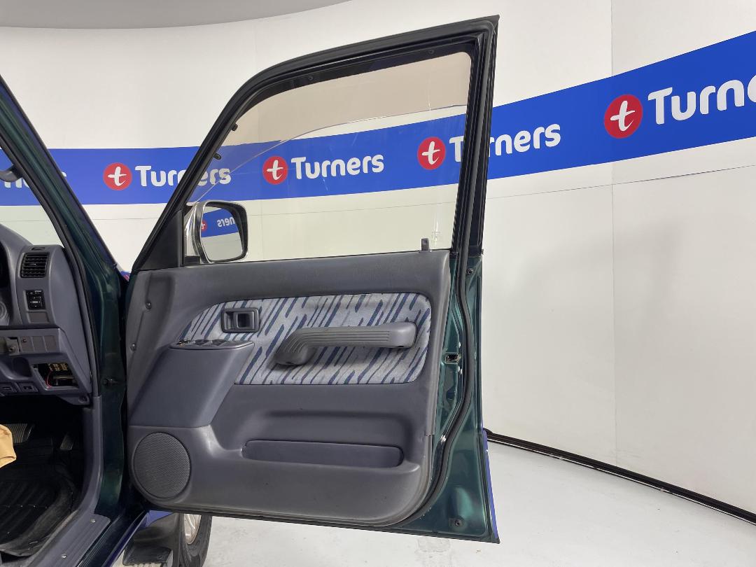 Photo '15' of Toyota Landcruiser Prado