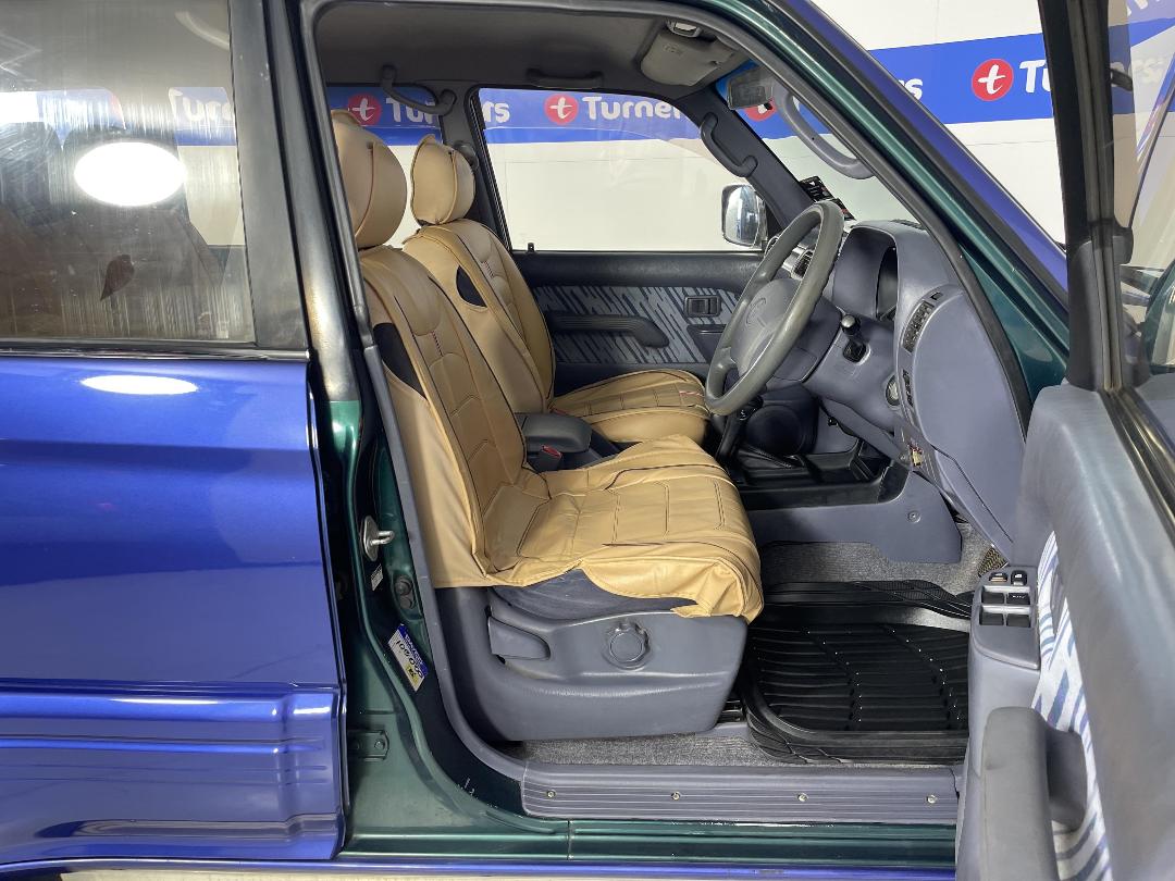 Photo '16' of Toyota Landcruiser Prado