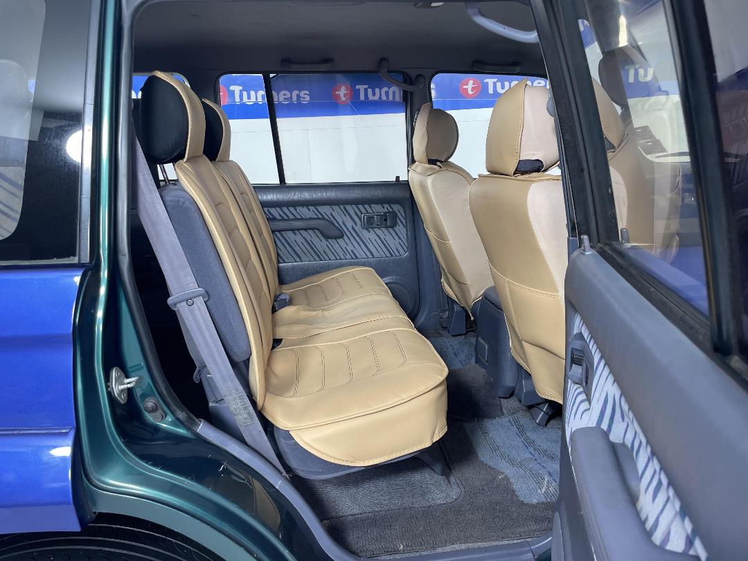 Photo '20' of Toyota Landcruiser Prado