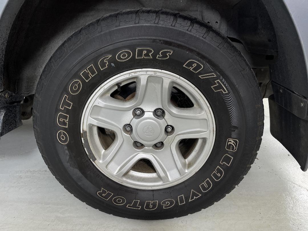 Photo '11' of Toyota Landcruiser Prado Photo '11' of Toyota Landcruiser Prado