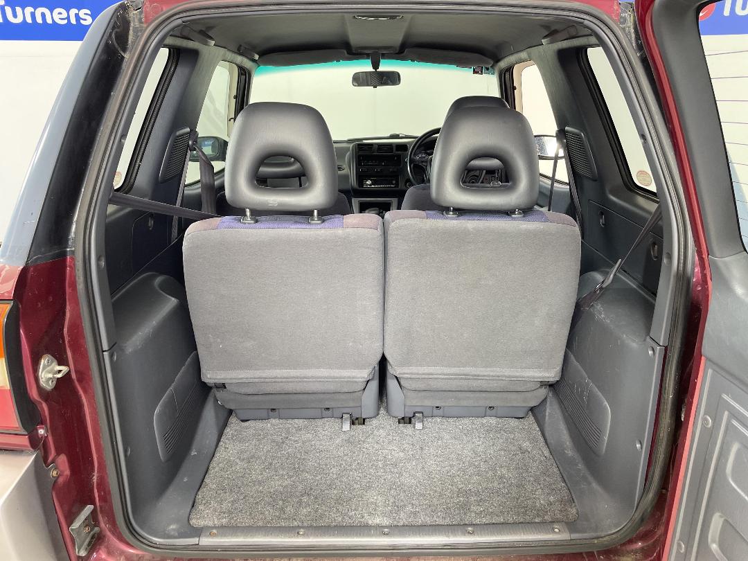 Photo '14' of Toyota Rav4