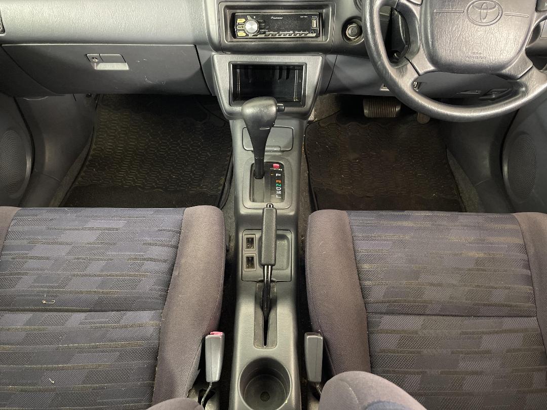 Photo '18' of Toyota Rav4