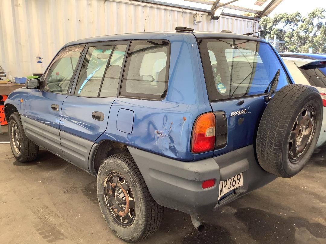 Photo '4' of Toyota Rav4