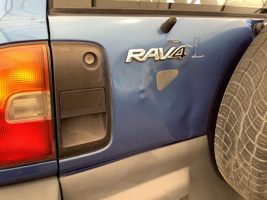Photo '6' of Toyota Rav4
