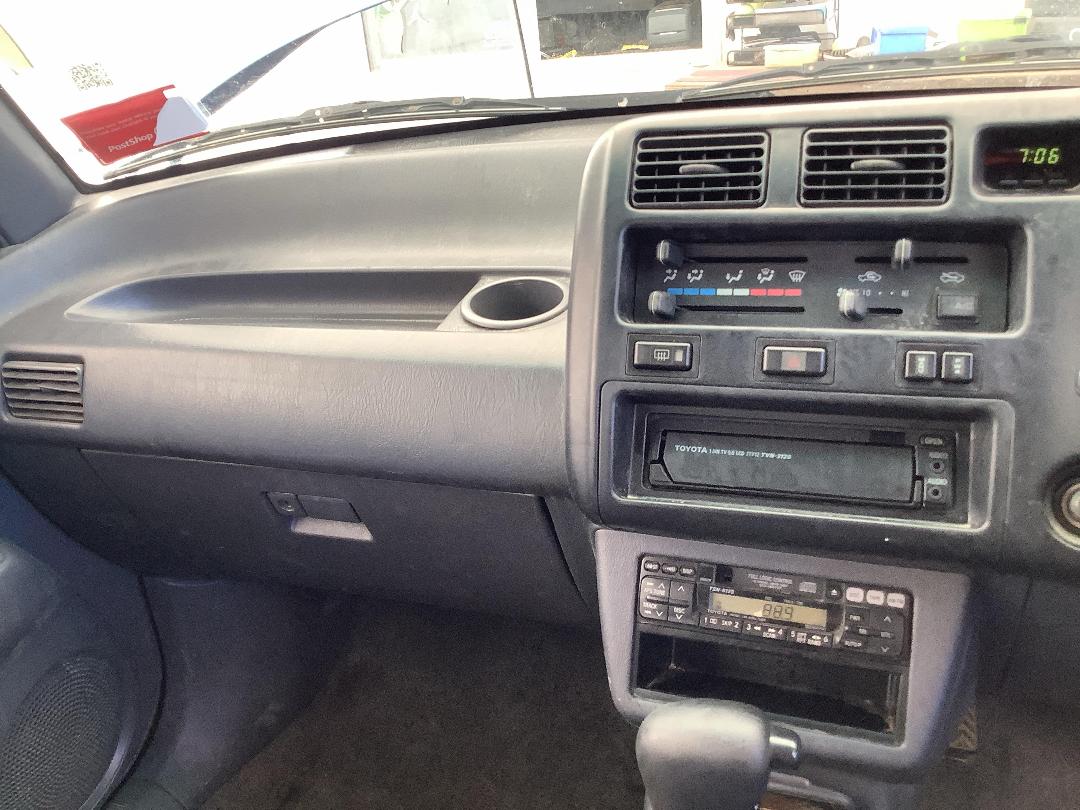 Photo '17' of Toyota Rav4