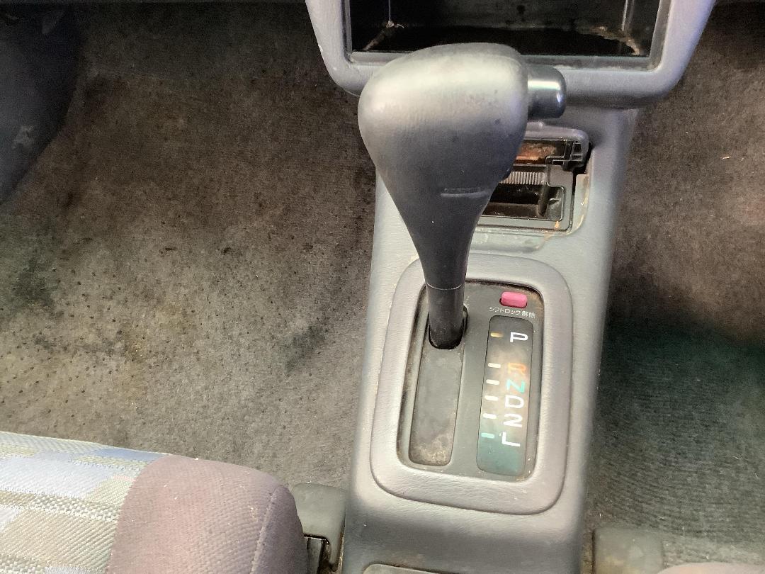 Photo '16' of Toyota Rav4