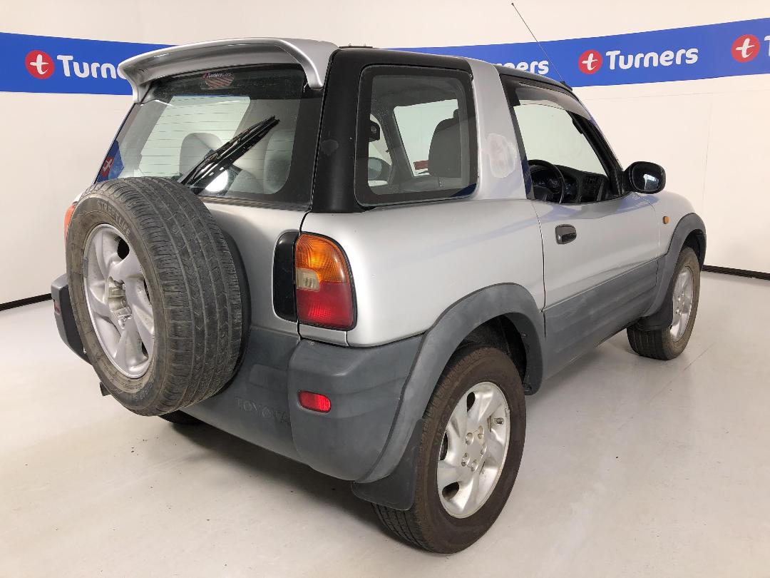 Photo '7' of Toyota Rav4