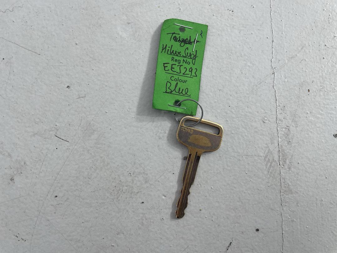 Photo '22' of Toyota Surf Photo '22' of Toyota Surf