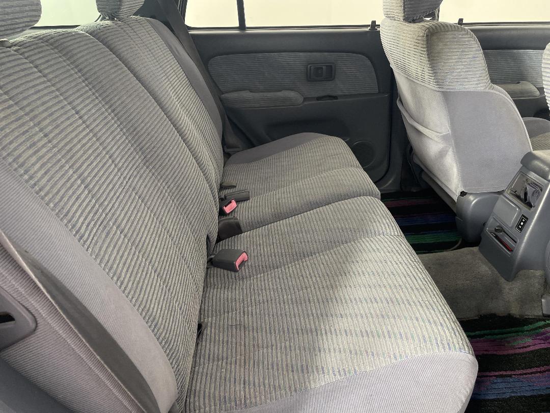 Photo '20' of Toyota Surf Photo '20' of Toyota Surf