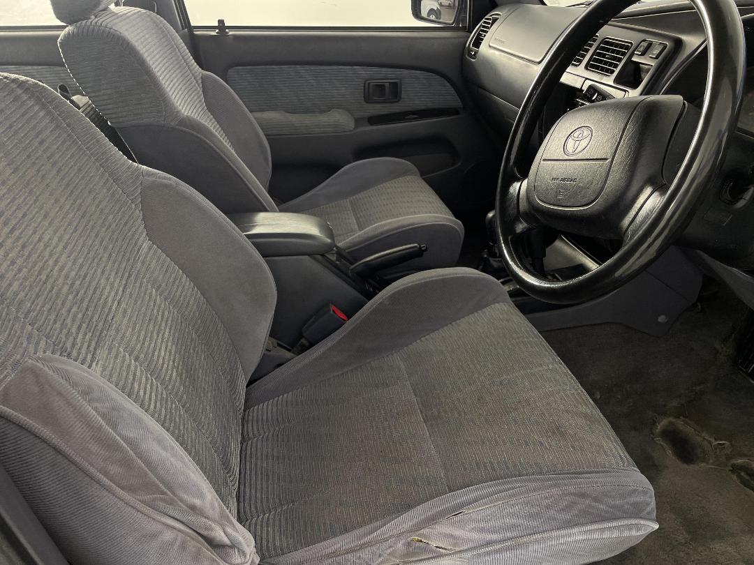 Photo '16' of Toyota Surf