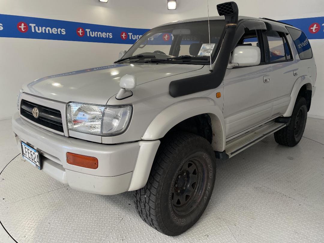 Photo '4' of Toyota Surf