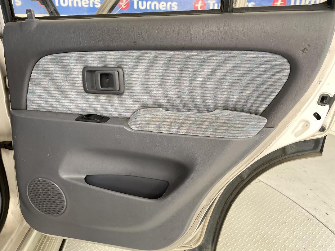 Photo '19' of Toyota Surf