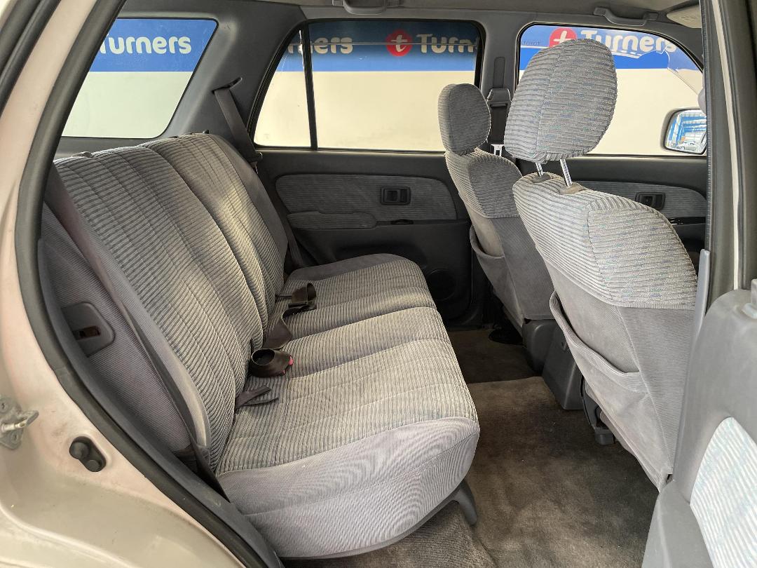 Photo '20' of Toyota Surf