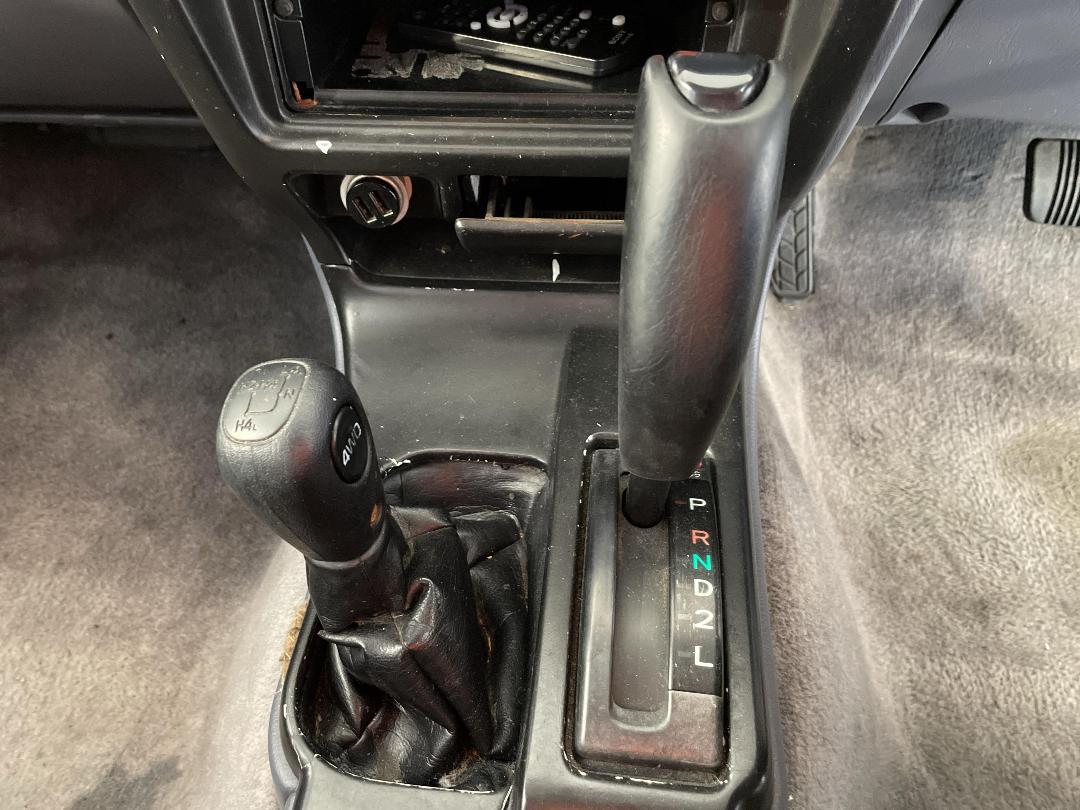 Photo '26' of Toyota Surf