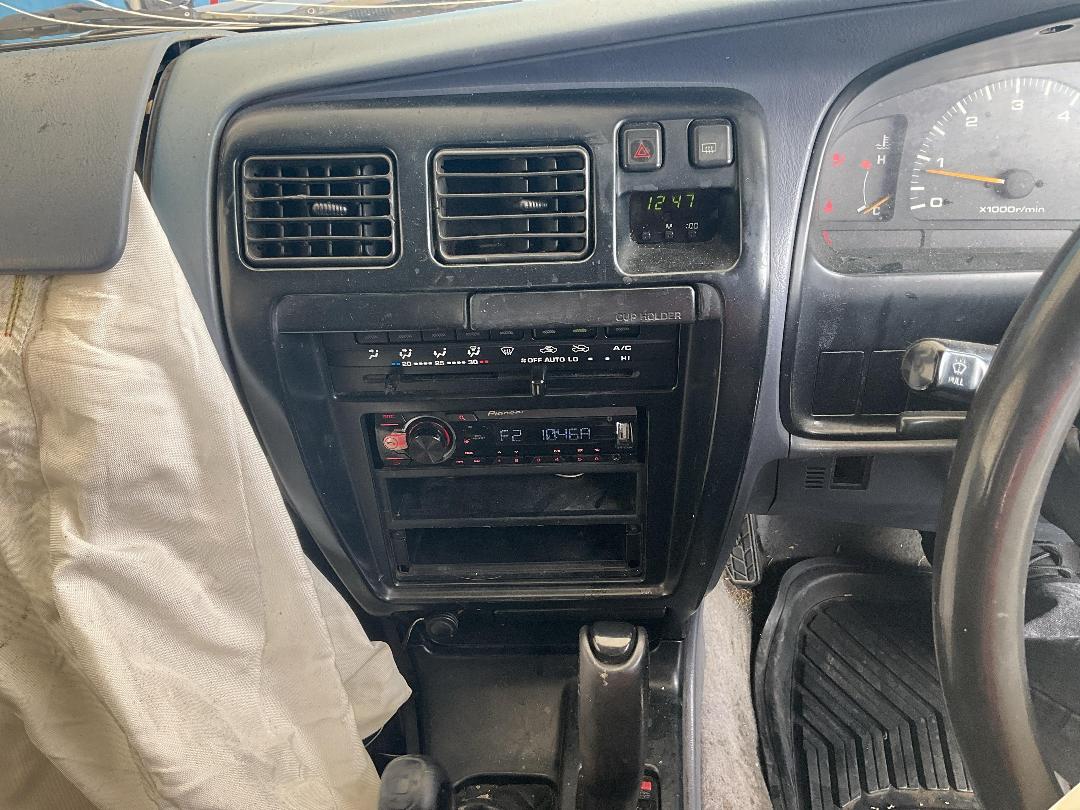 Photo '8' of Toyota Surf