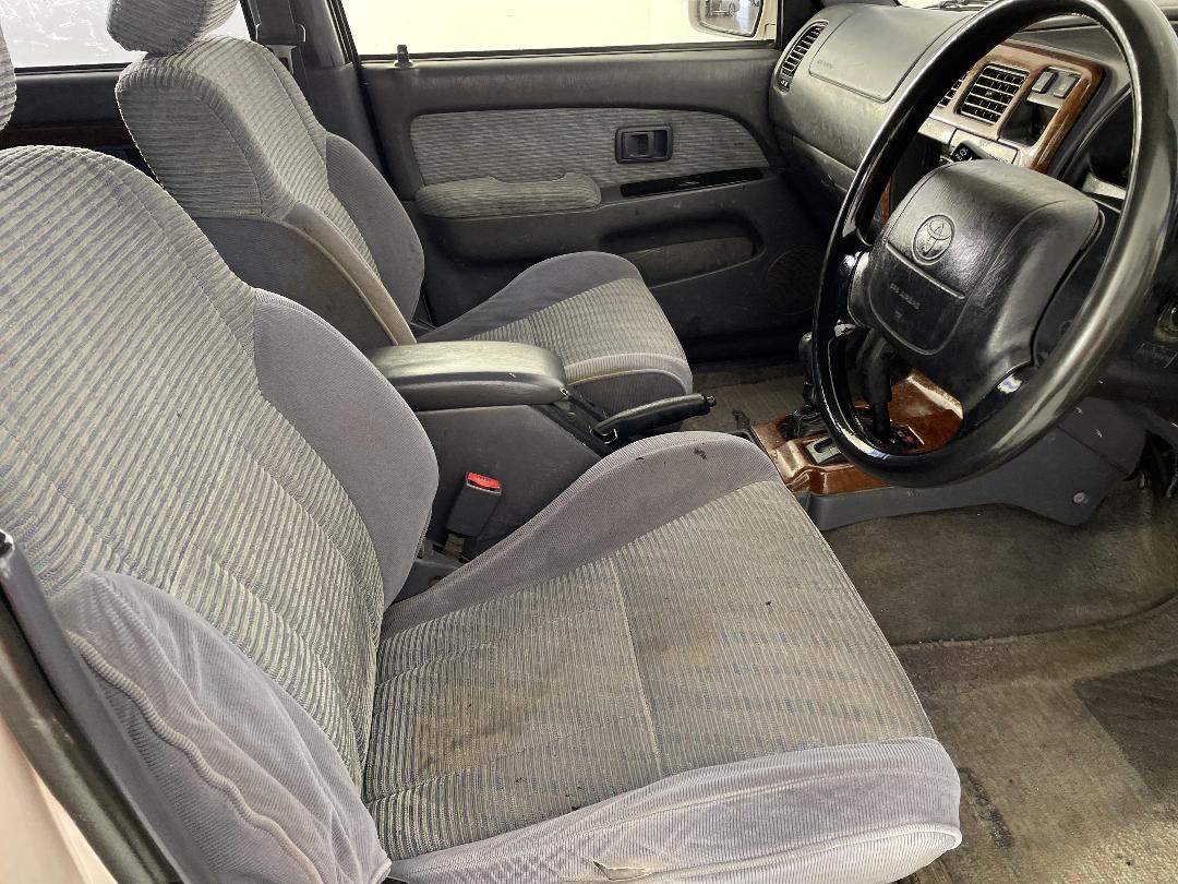 Photo '16' of Toyota Surf