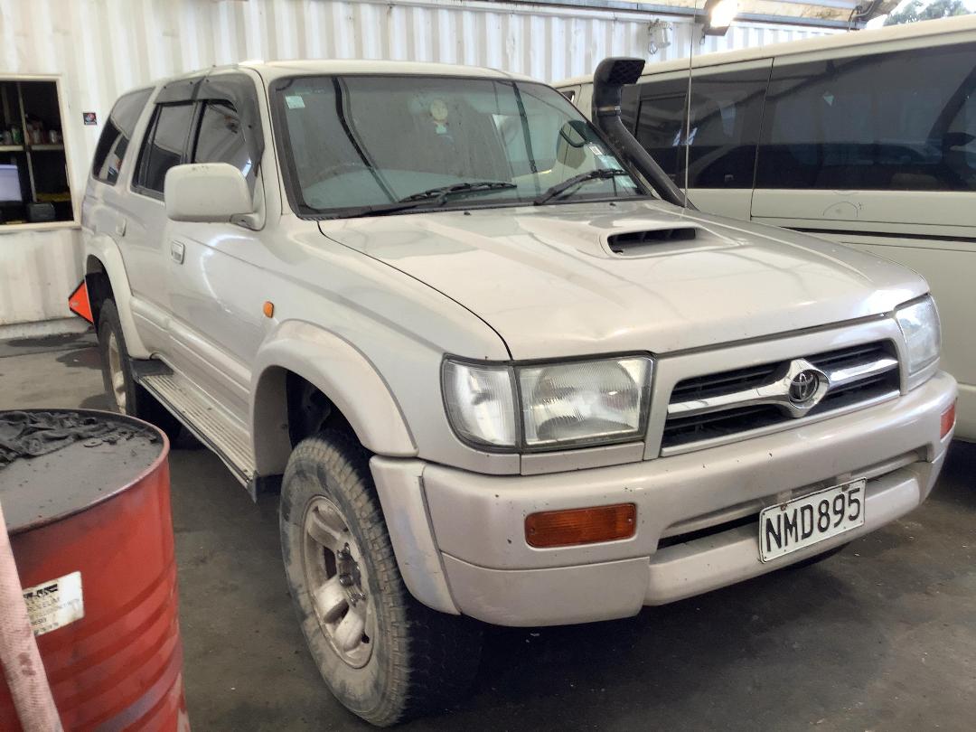 Photo '2' of Toyota Surf