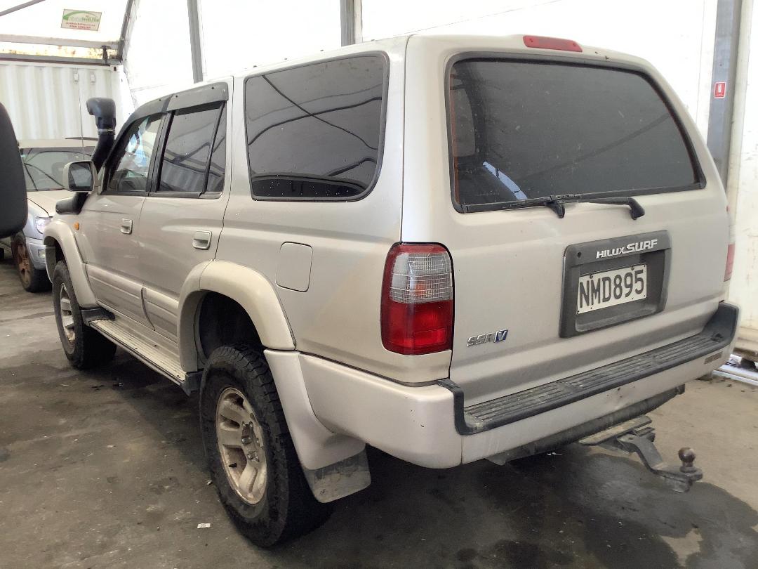 Photo '4' of Toyota Surf