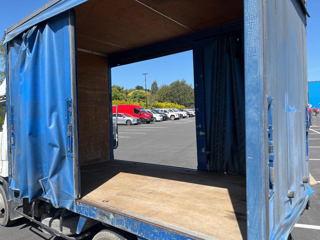 Photo '18' of Toyota Toyoace Photo '18' of Toyota Toyoace