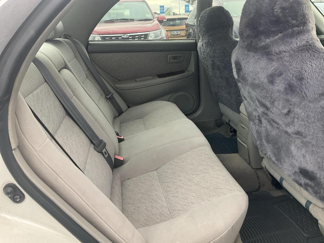 Photo '9' of Toyota Windom 3.0G