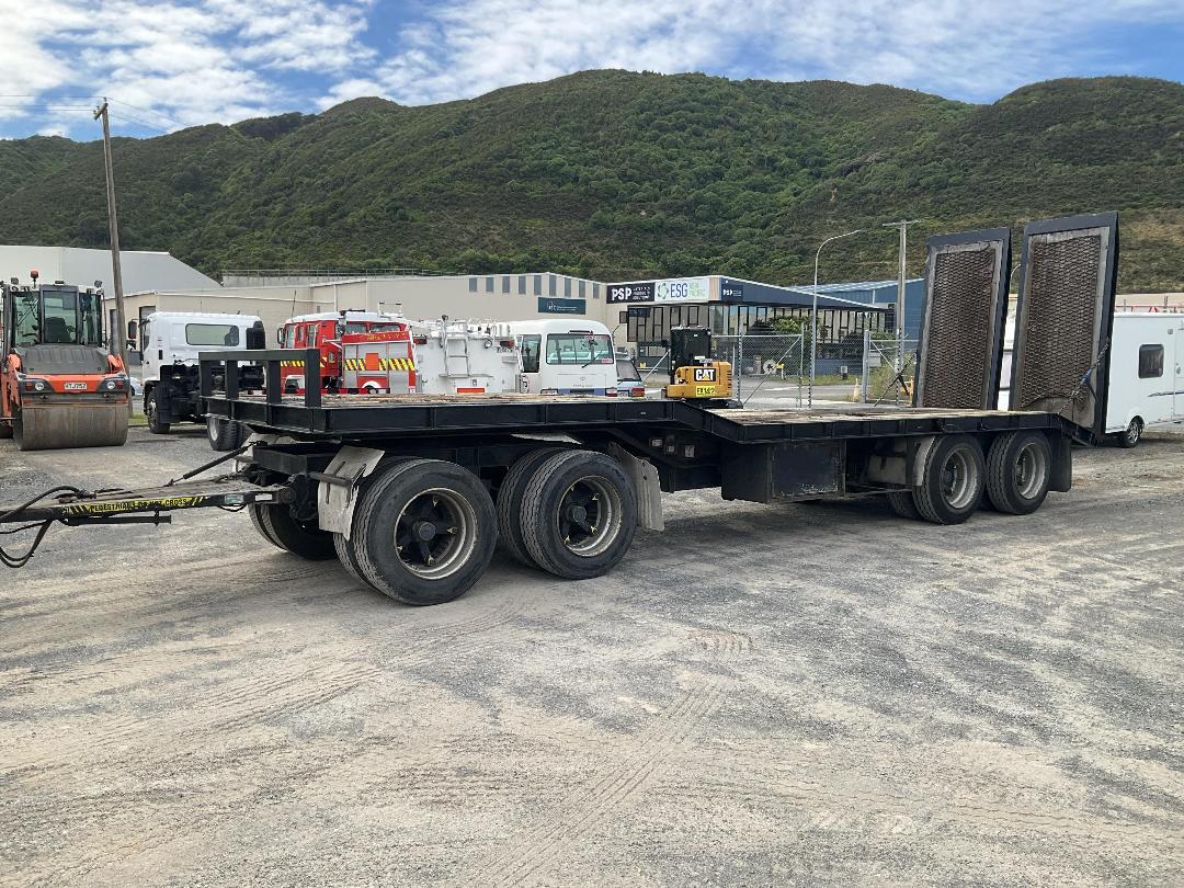 Photo '7' of TRAILER FALCON 4 A TRANSPORTER Transporter Full