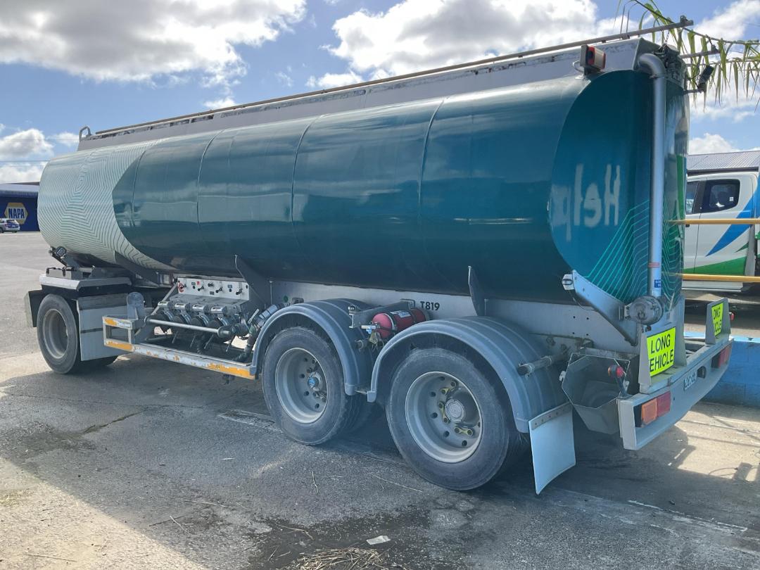 Photo '7' of TRAILER FUELQUIP DOG Tanker Trailer Full Photo '7' of TRAILER FUELQUIP DOG Tanker Trailer Full